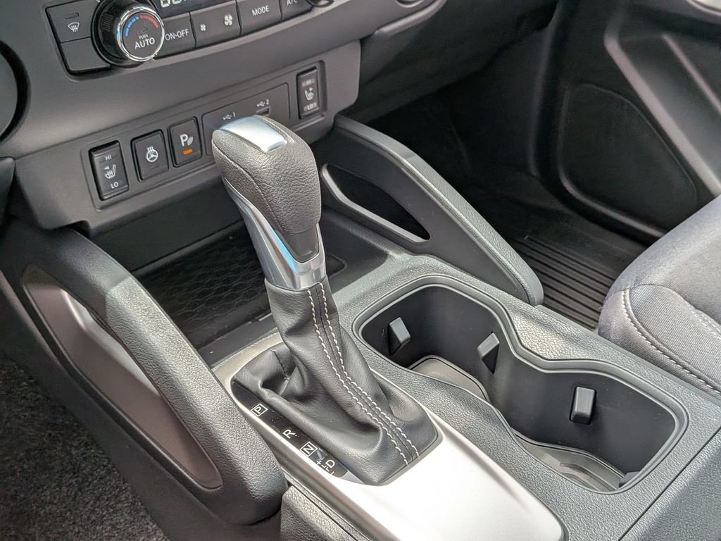 New 2026 Gun Metallic Nissan Crew Cab SV image 24