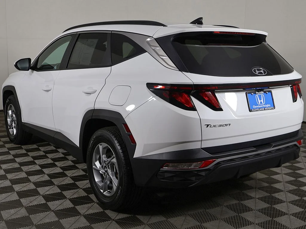 Used 2024 White Pearl Hyundai SEL image 8