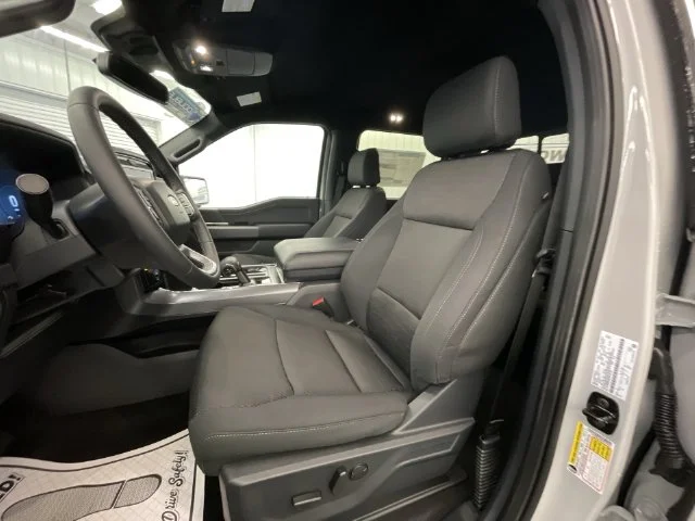 New 2026 Avalanche Ford XLT image 11