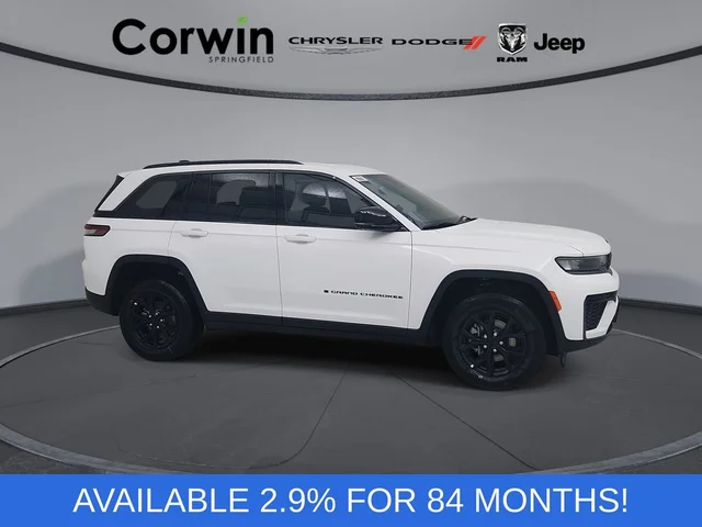 2026 Jeep Grand Cherokee Laredo Altitude