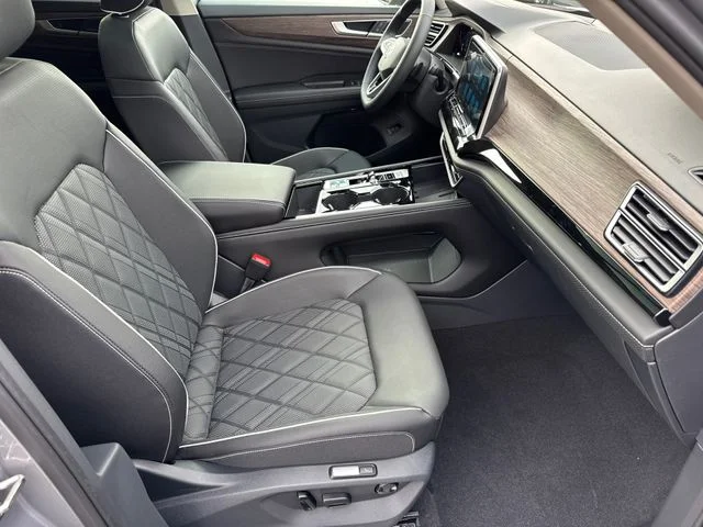 New 2026 Silver Mist Metallic Volkswagen 2.0T SEL Premium R-Line image 23
