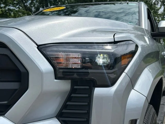 Used 2025 Silver Toyota SR5 image 9