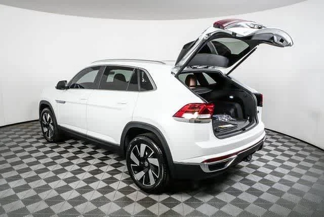 New 2026 Opal White Pearl Volkswagen 2.0T SEL image 35