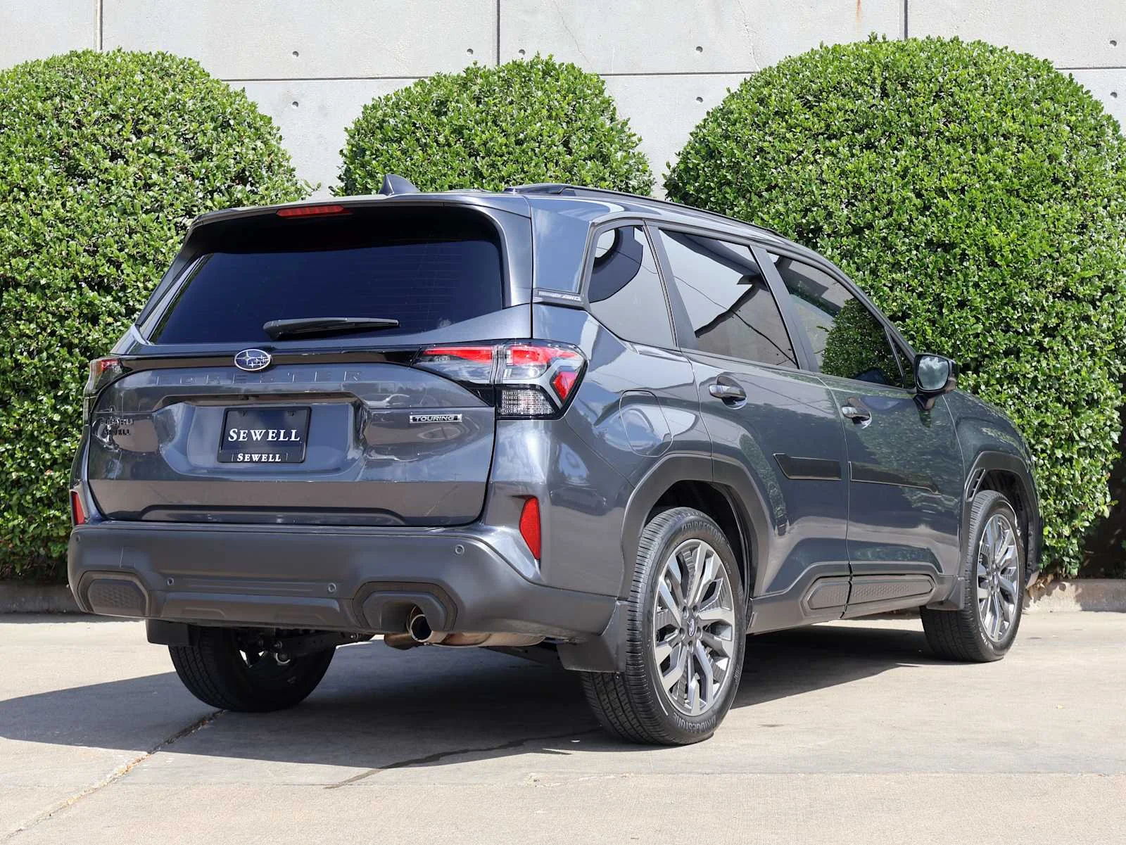 Used 2025 Magnetite Gray Metallic Subaru Touring image 8
