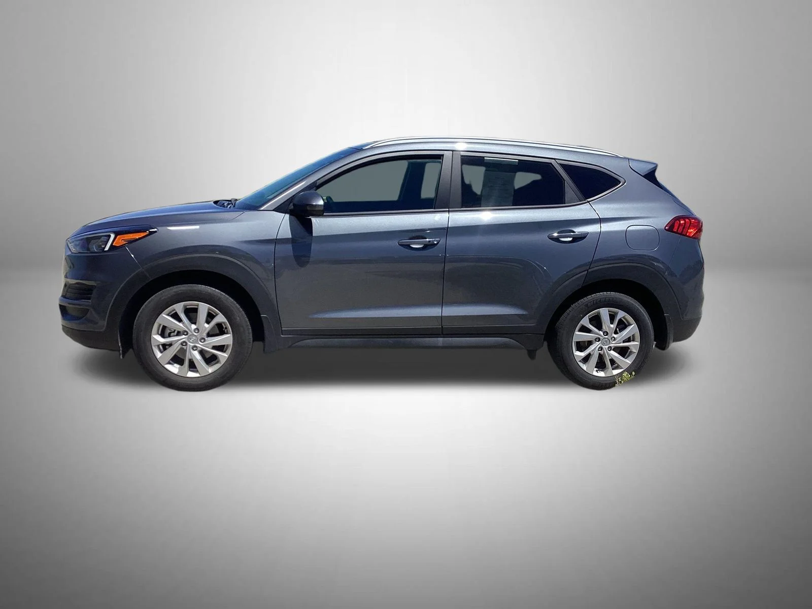 Certified Used 2021 Gray Hyundai Value image 2