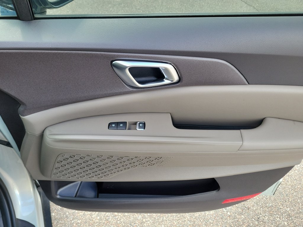New 2026 Ivory Silver Kia SX image 10