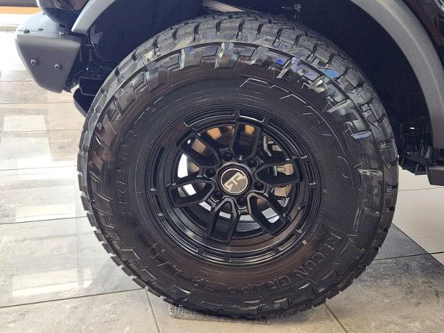 New 2025 Shadow Black Ford Badlands® image 28