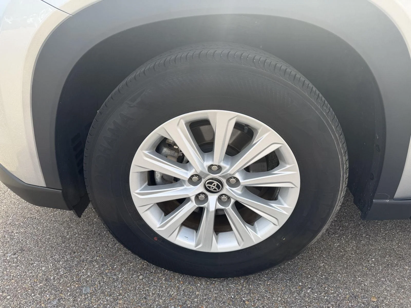 Used 2025 Celestial Silver Metallic Toyota XLE image 25