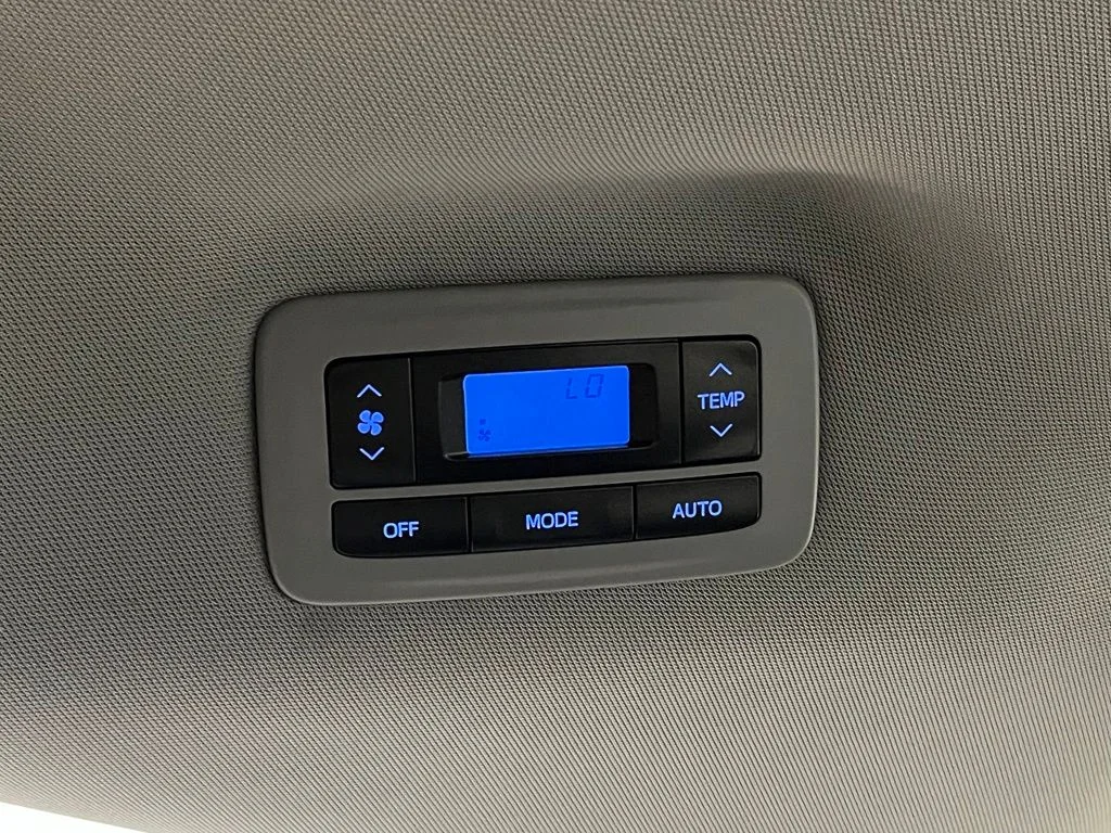 Used 2015 Blue Toyota LE image 25