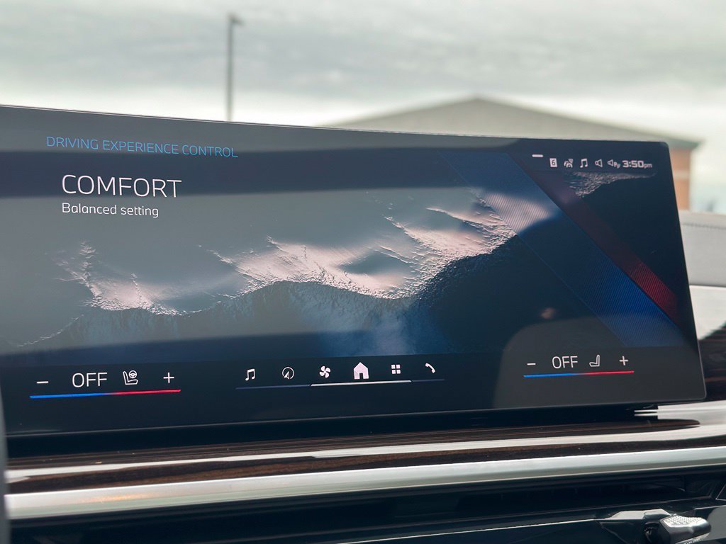 2026 BMW X7 M60i - Photo 43