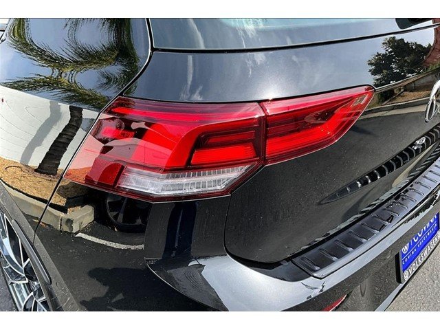 New 2026 Mythos Black Metallic Volkswagen 2.0T image 23