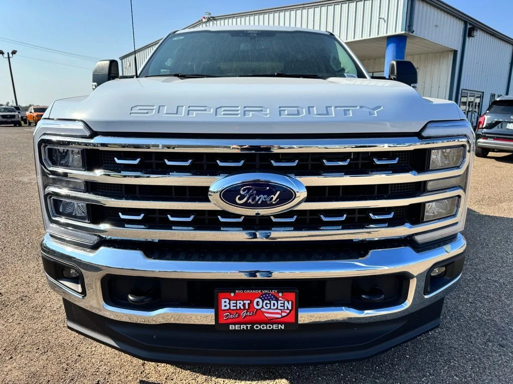 New 2026 Oxford White Ford F-250® XLT image 2