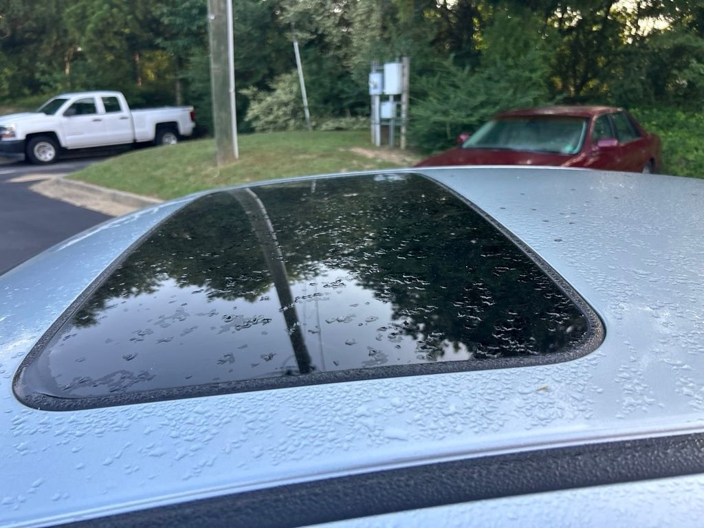 Used 2018 Silver Subaru 2.5i image 9