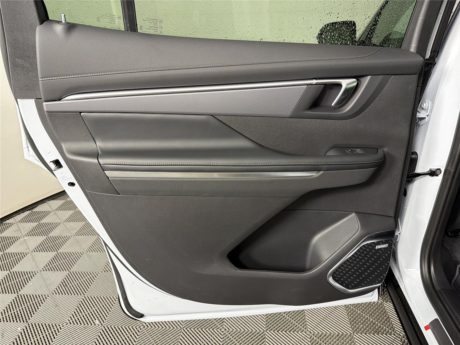 New 2026 Iridescent White Tricoat Buick Sport Touring image 21