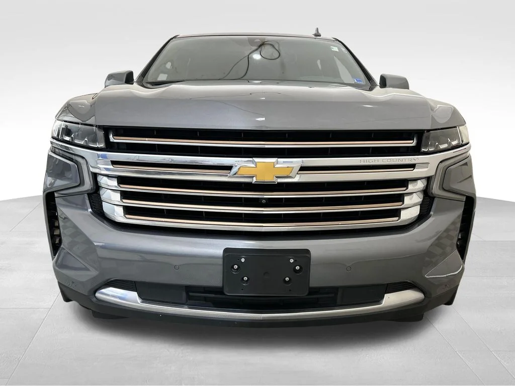 Used 2021 Gray Chevrolet High Country image 9