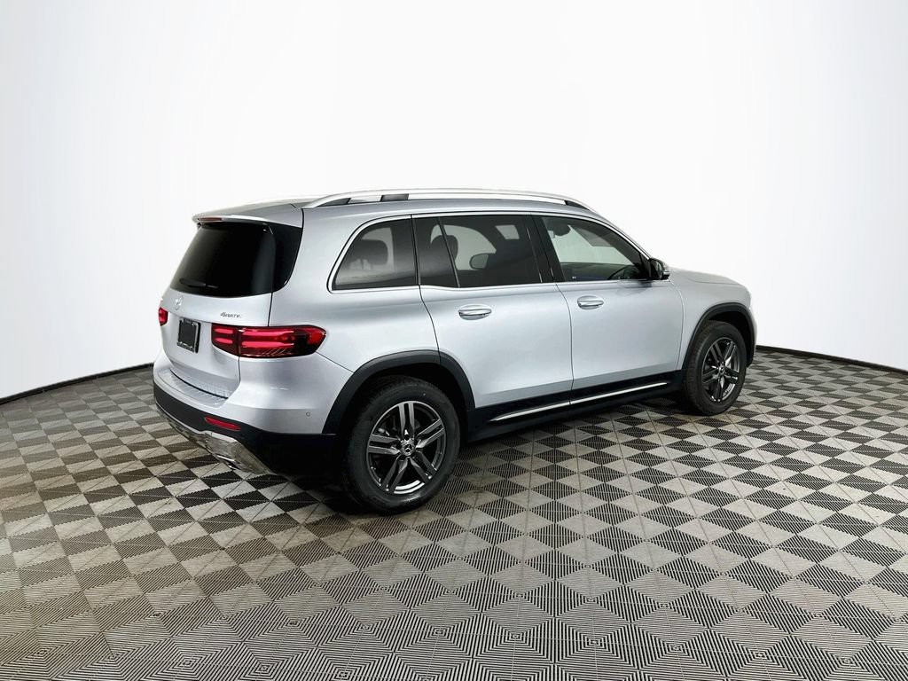 New 2026 Cirrus Silver Metallic Mercedes-Benz GLB 250 image 37