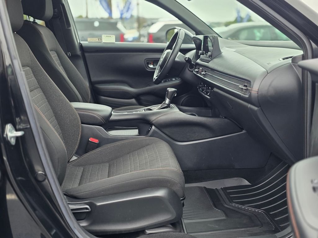 Used 2024  Honda Sport image 10