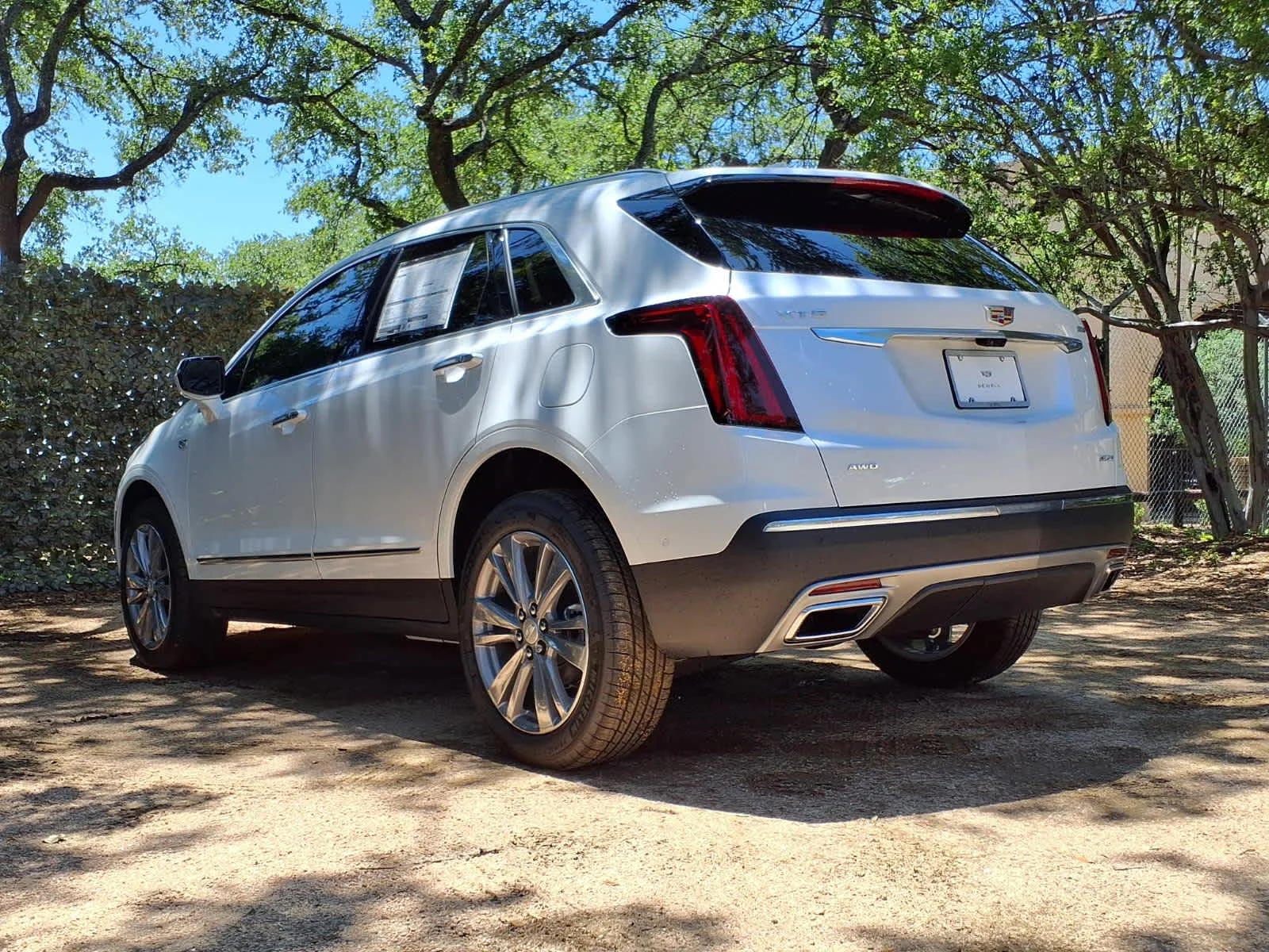 New 2026 Crystal White Tricoat Cadillac Premium Luxury image 4