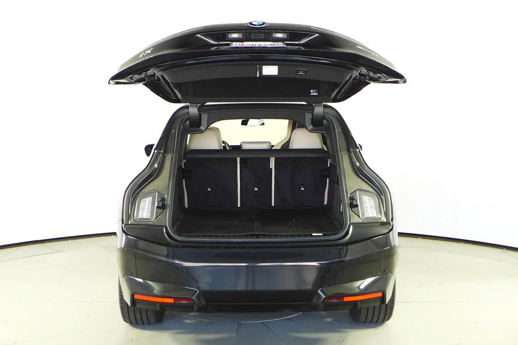 Used 2024 Black BMW xDrive50 image 9