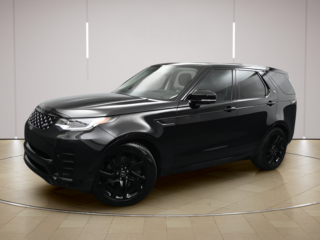 Certified Used 2025 Black Land Rover Dynamic SE image 4