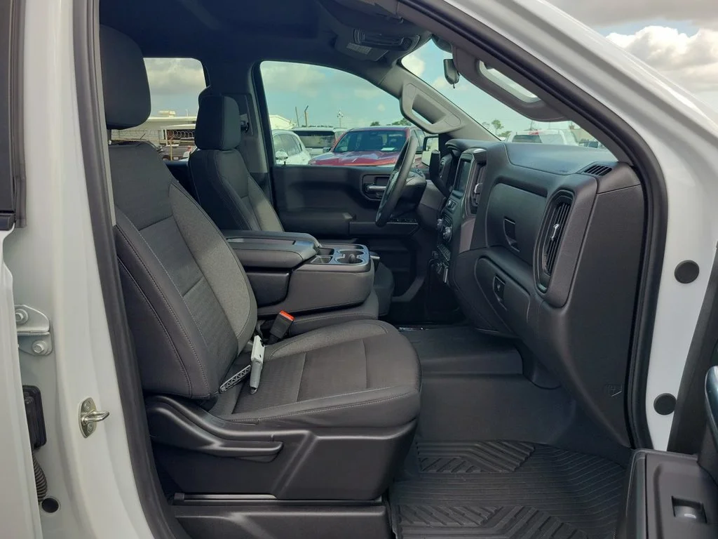 2024 Chevrolet Silverado 1500 Custom - Photo 27