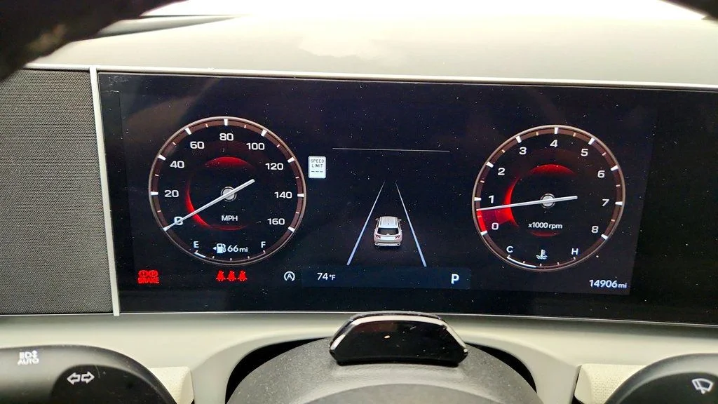 Used 2025 Phantom Black Hyundai SEL Convenience AWD image 15