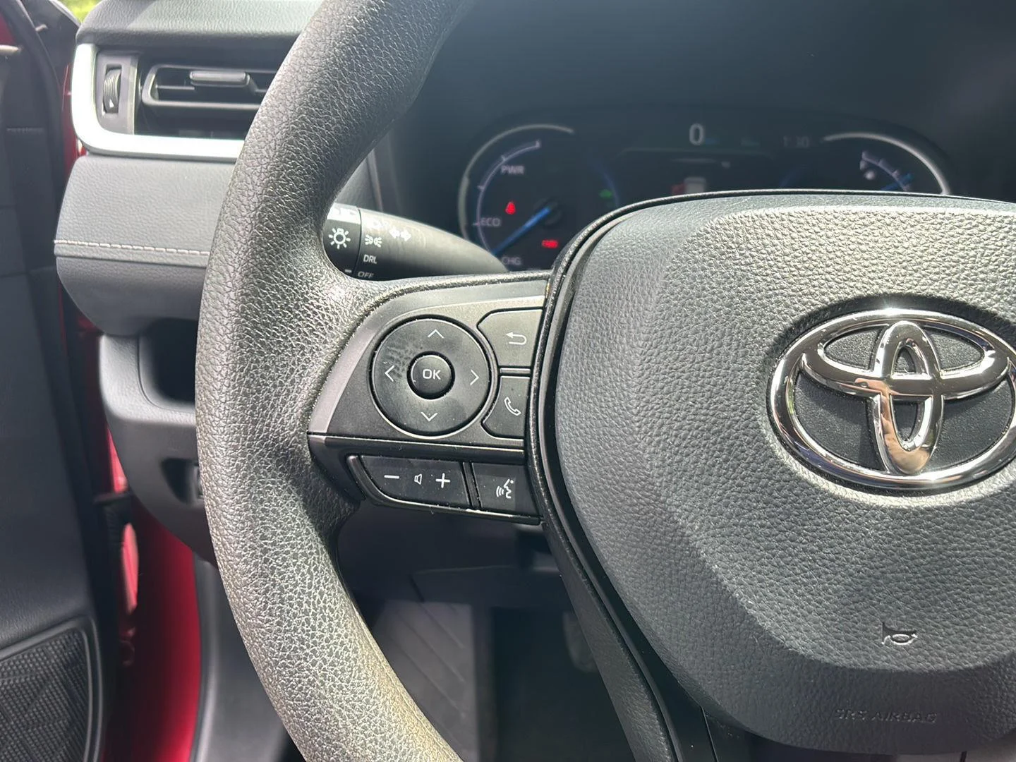 Certified Used 2025 Ruby Flare Pearl Toyota Hybrid LE image 27