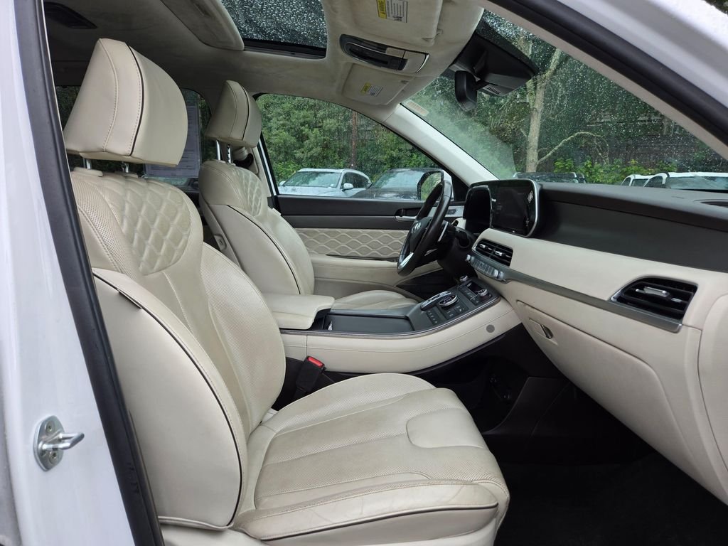 Used 2020 Hyper White Hyundai Limited image 11