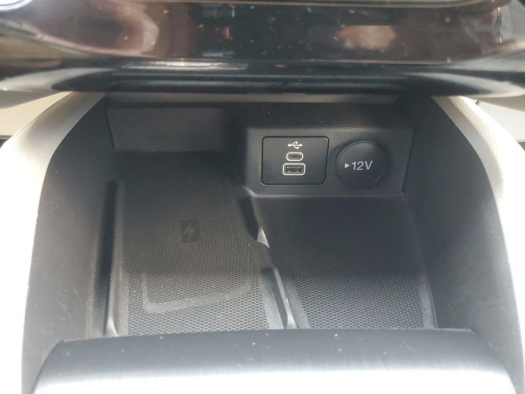Used 2024 Red Ford Active image 24