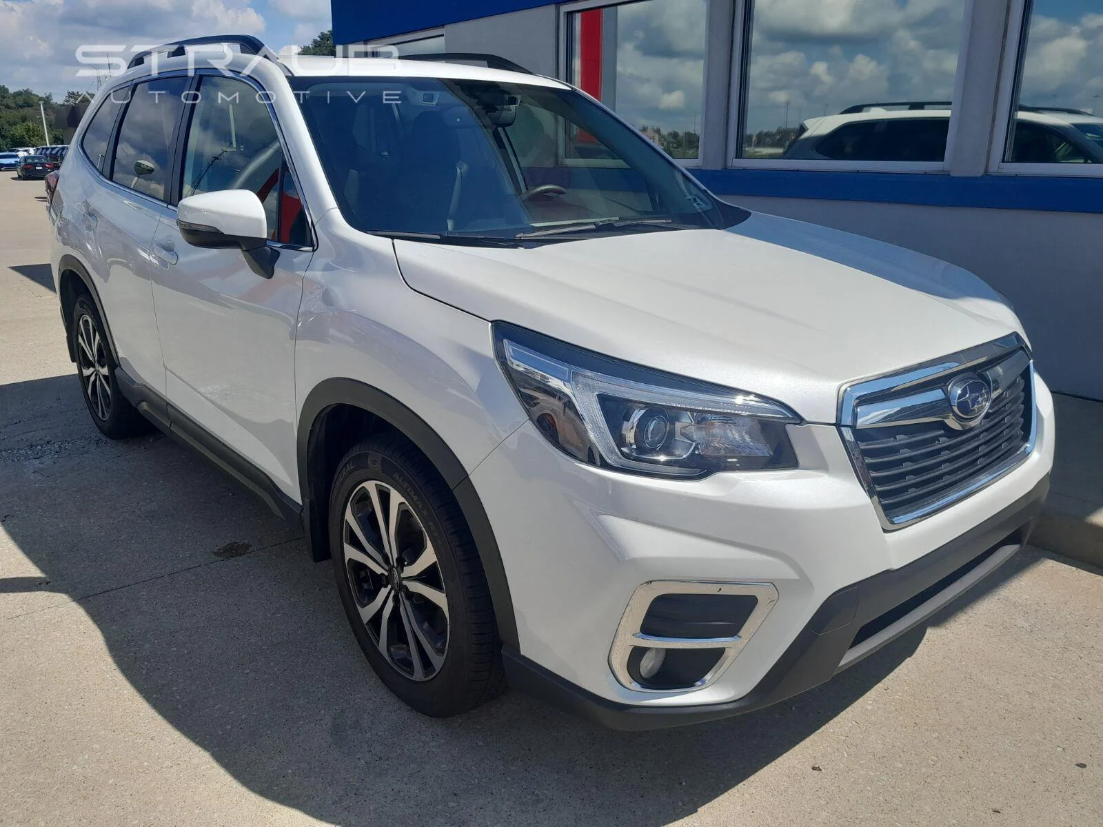 Used 2019 Crystal White Pearl Subaru Limited image 3