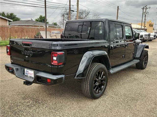 Used 2023 Black Jeep High Altitude 4x4 Crew Cab 5 ft. box image 4
