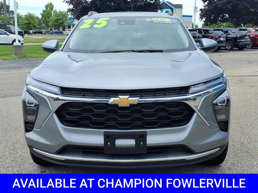 Used 2025 Chevrolet Trax LT with VIN KL77LHEP8SC170874 for sale in Fowlerville, MI