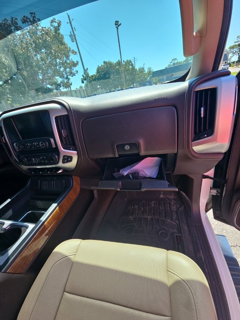Used 2017 SUMMIT WHITE GMC SLT image 24