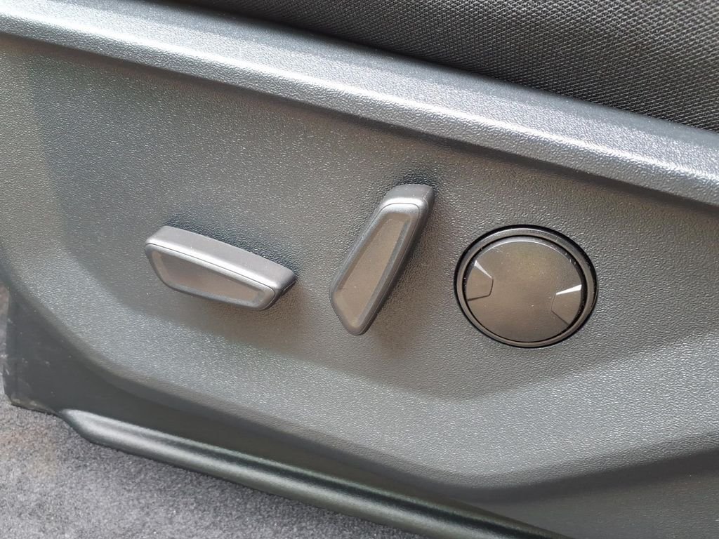 2026 Ford F-150 XLT - Photo 18