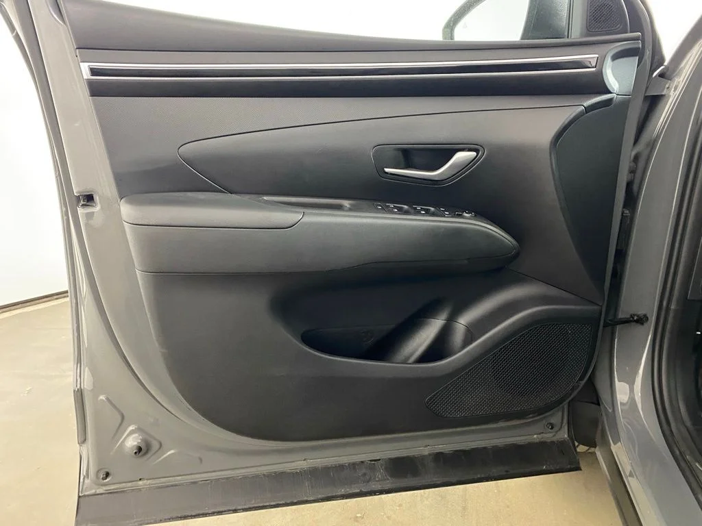 Used 2022 Gray Hyundai SEL Premium image 22
