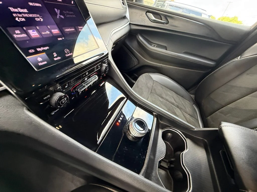2025 Jeep Grand Cherokee Altitude - Photo 22