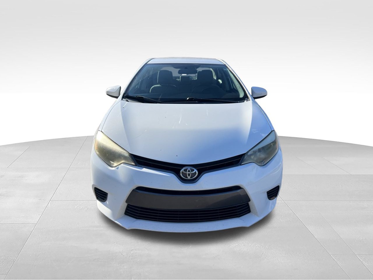 Used 2016 White Toyota LE image 2