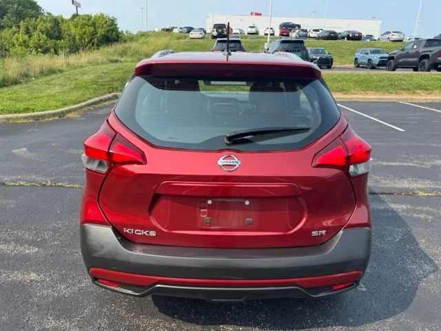 Used 2019 Red Nissan SR image 4