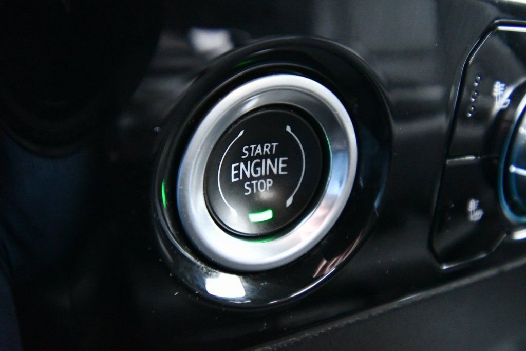 2024 GMC Sierra 1500 SLT - Photo 25