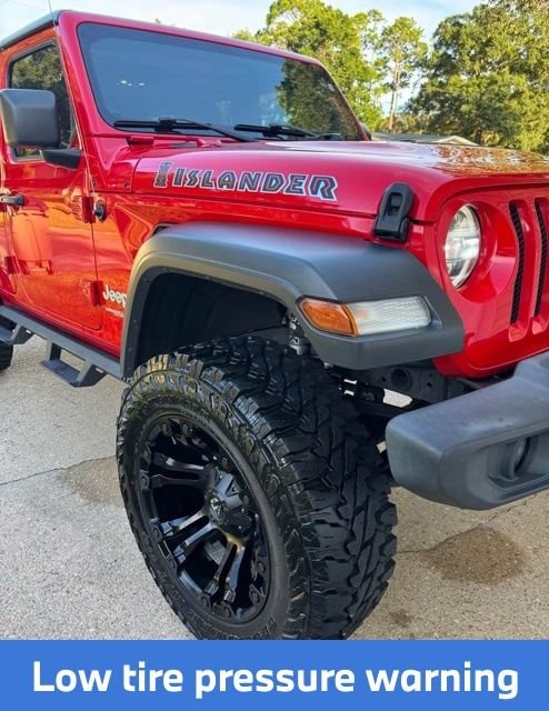 Used 2021 Red Jeep Unlimited Sport image 3