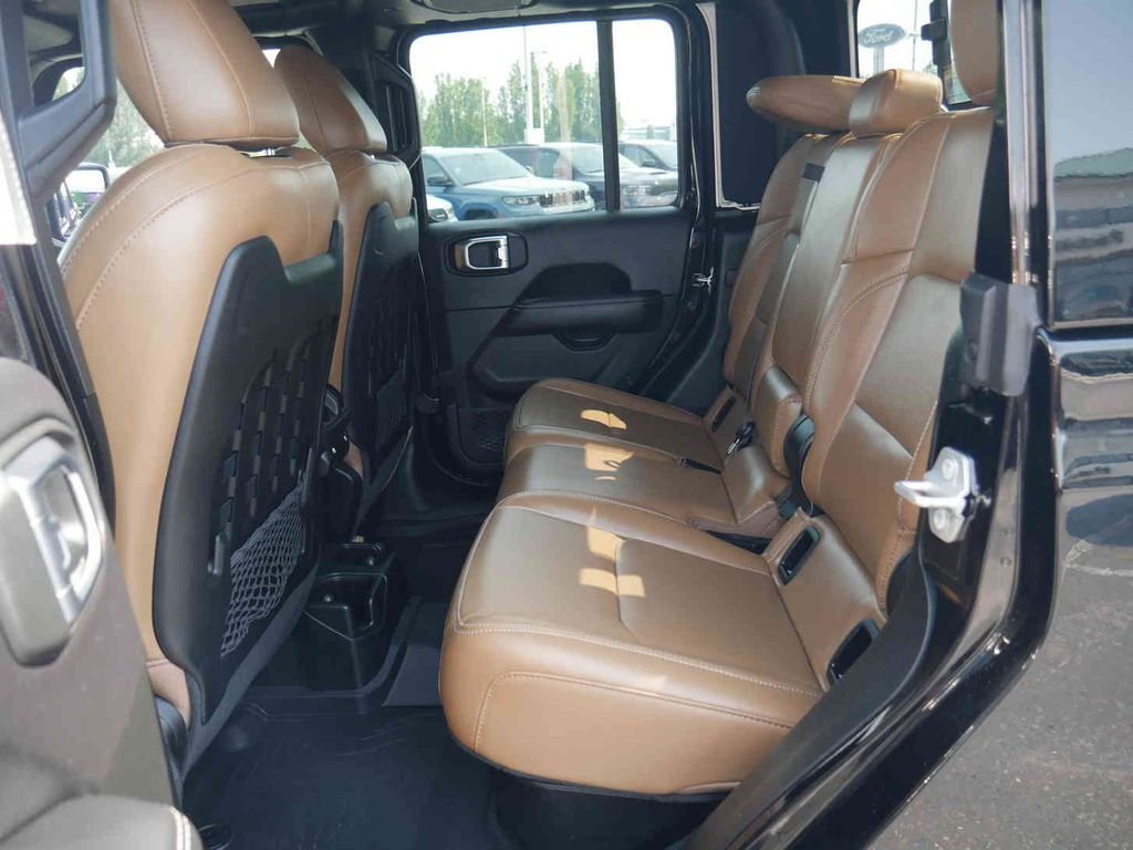 Certified Used 2023 Black Jeep Rubicon image 17