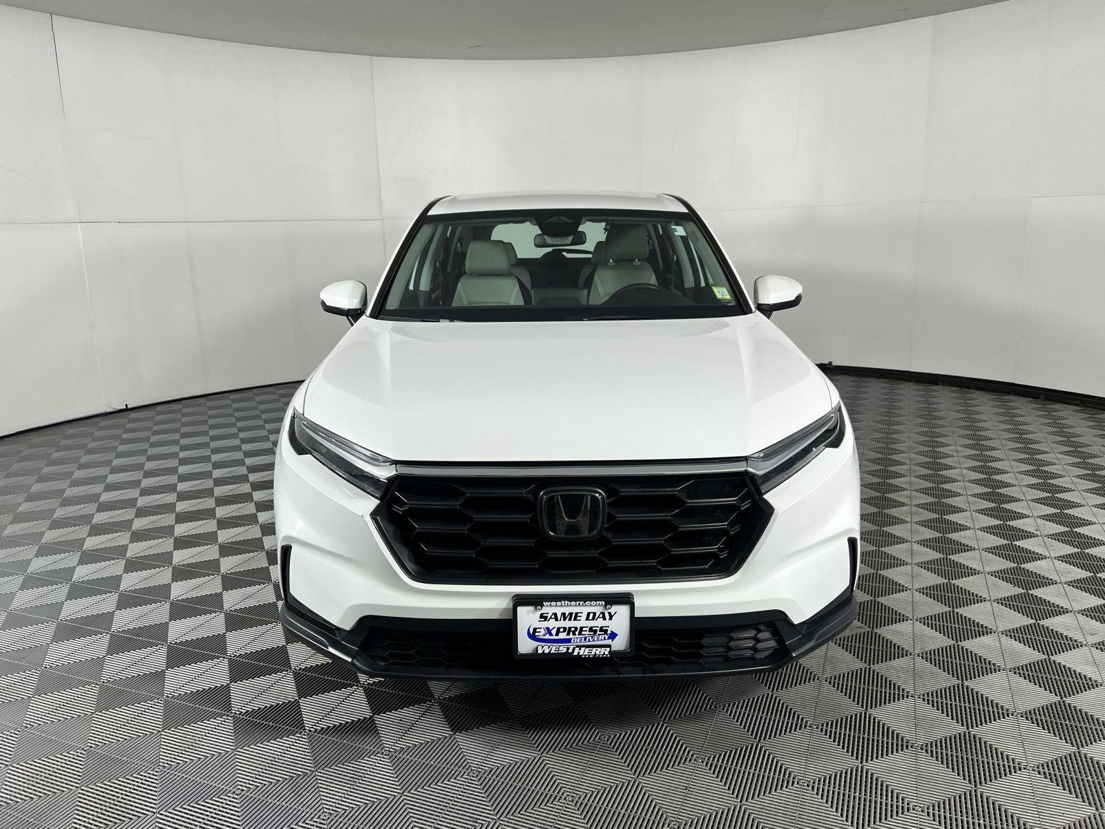 Used 2023 Platinum White Pearl Honda LX image 12
