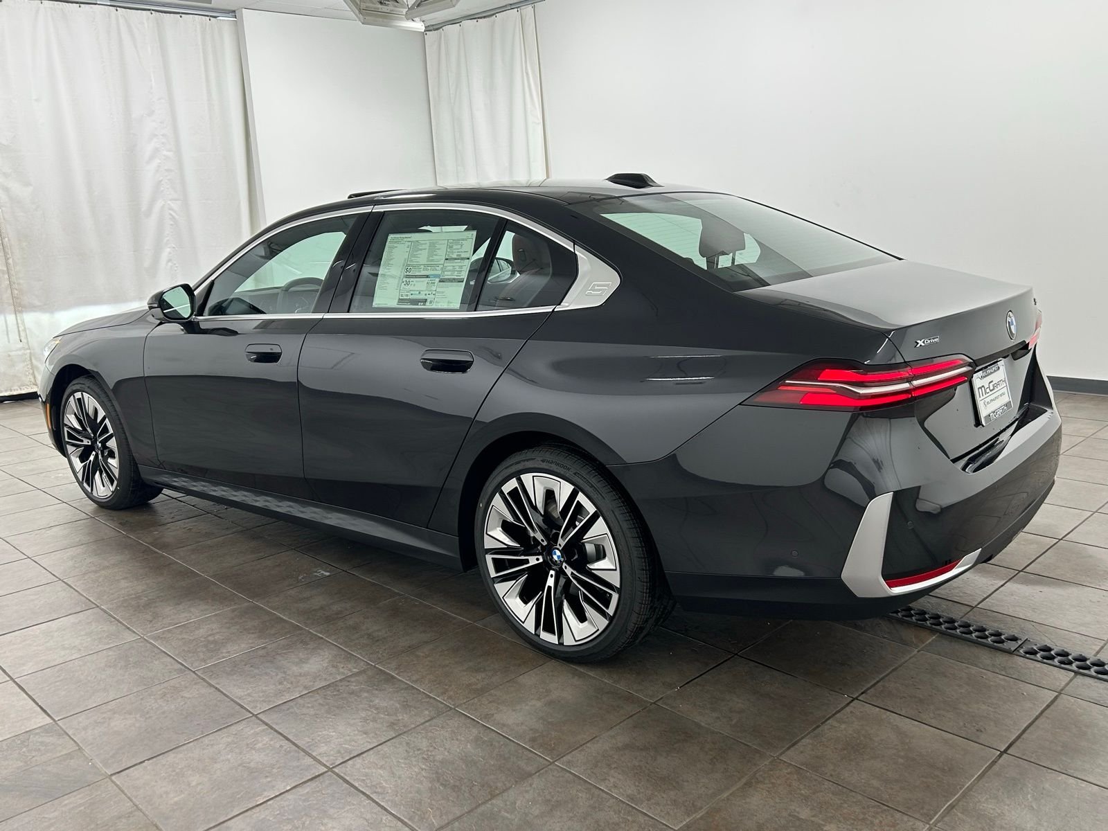 New 2026 Dark Graphite Metallic BMW 530i xDrive image 3
