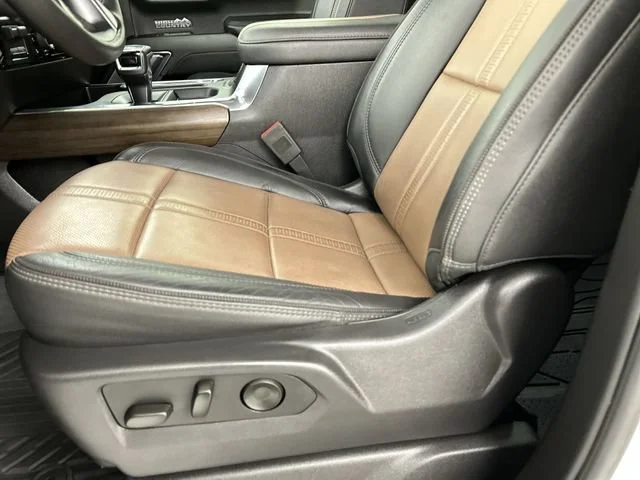 Used 2024 Iridescent Pearl Tricoat Chevrolet High Country image 25