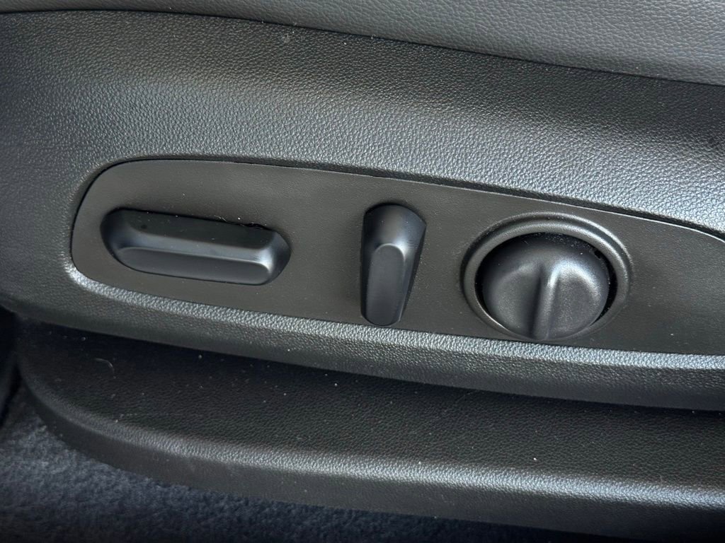 Used 2023 Summit White GMC Denali image 32