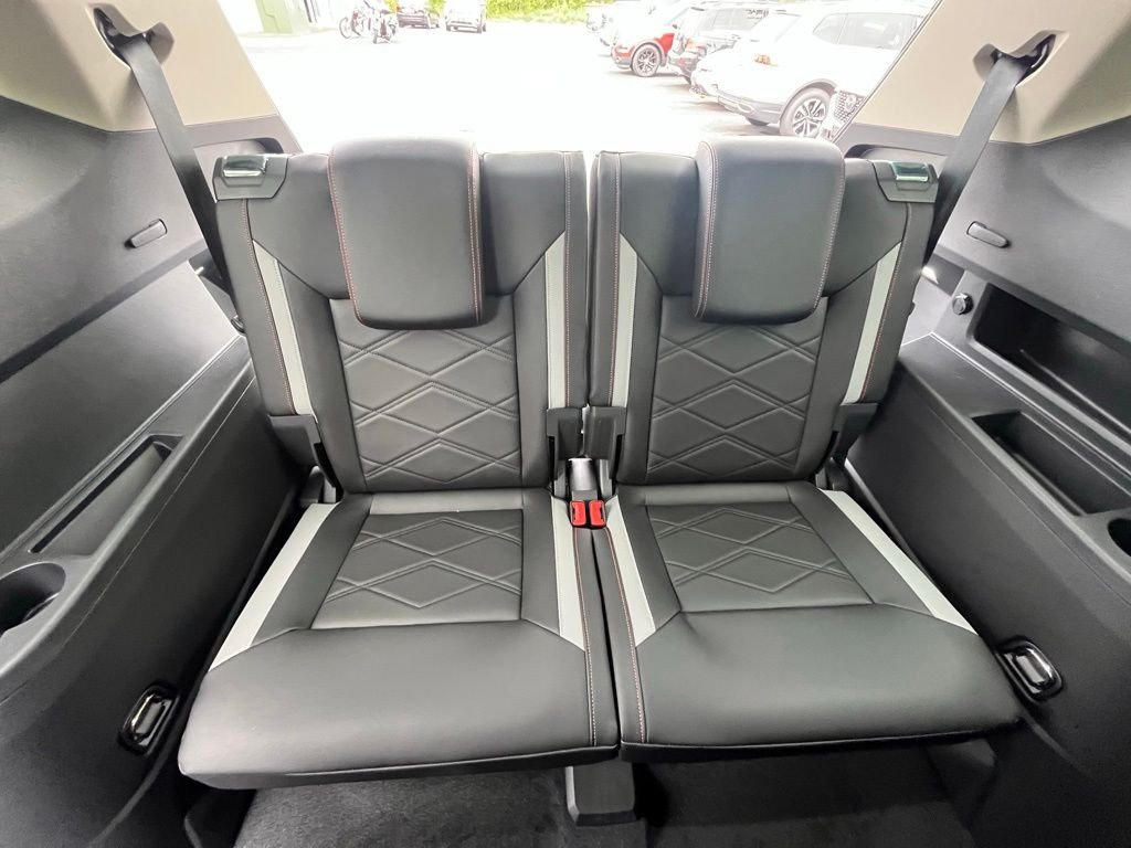 New 2026 Black Volkswagen 2.0T Peak Edition image 26