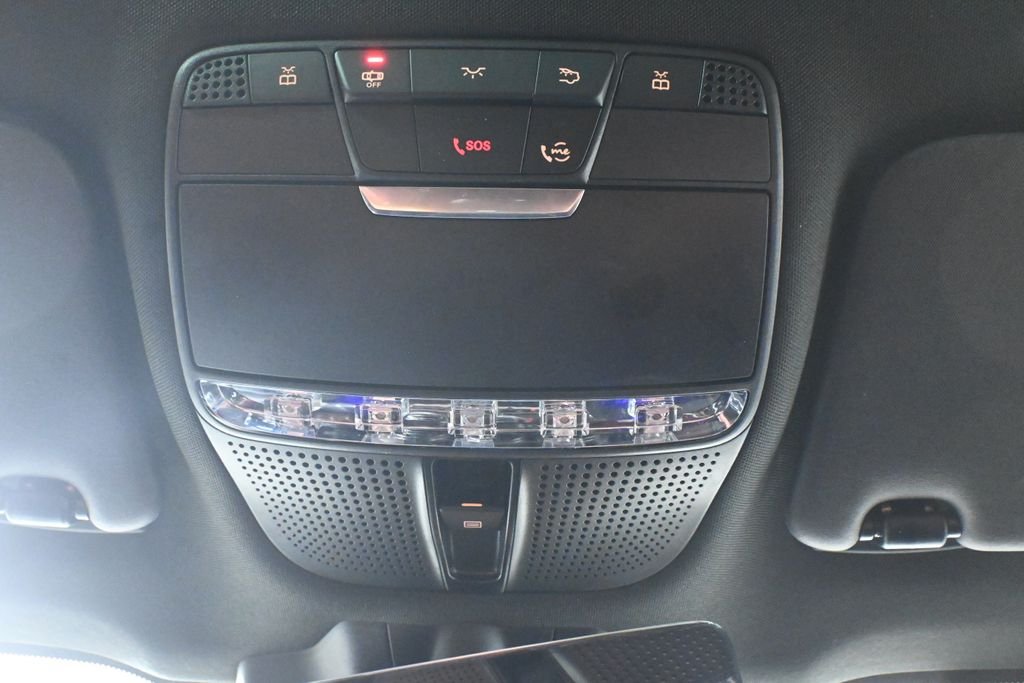 Certified Used 2022 Black Mercedes-Benz GLC 300 image 23