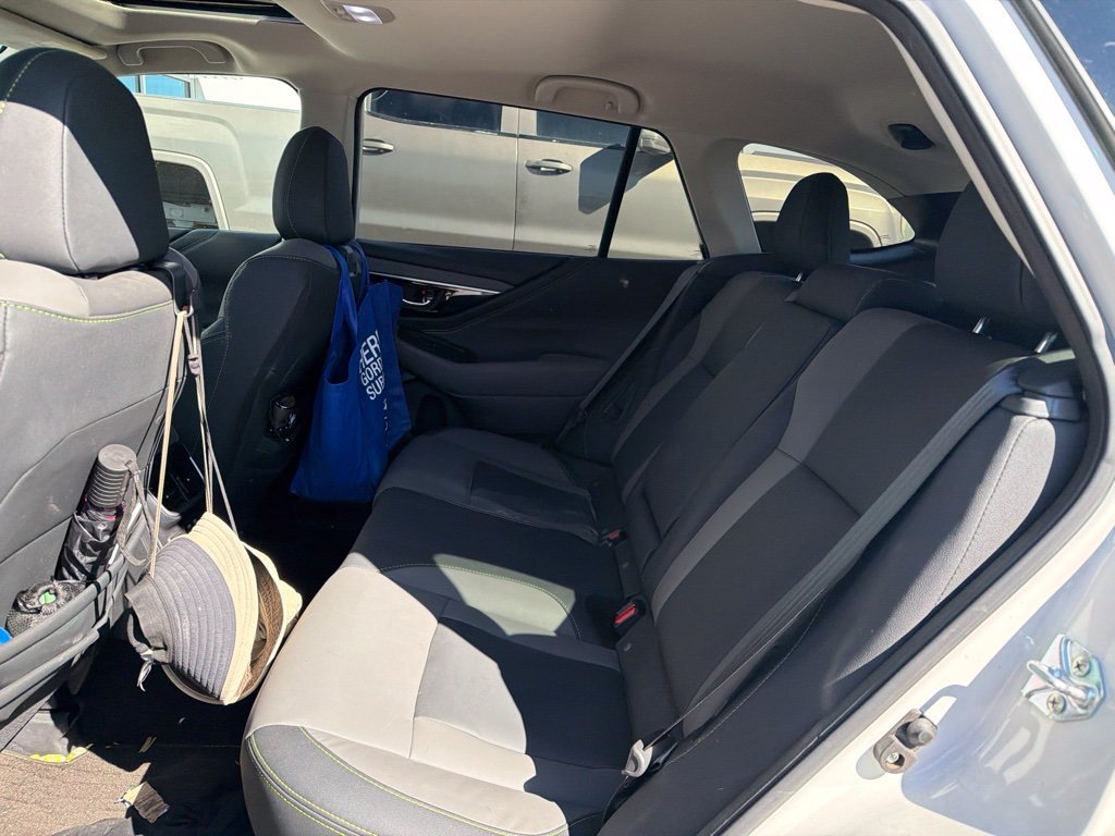 Used 2025 White Subaru Onyx Edition XT image 12