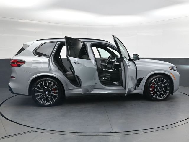 Used 2026 Gray BMW xDrive50e image 39