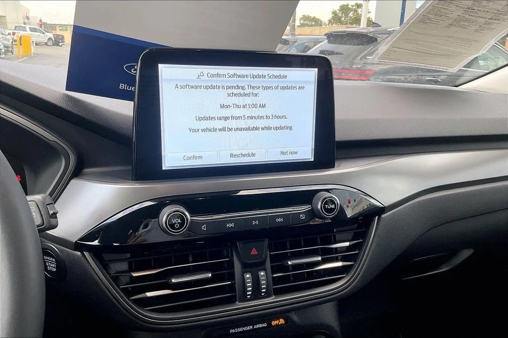Used 2023 Black Ford Active image 35